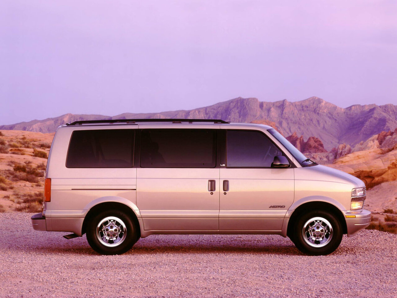 Chevrolet Astro II