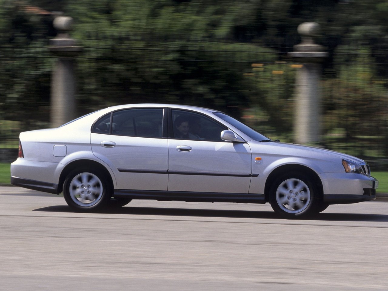 Chevrolet Evanda Седан