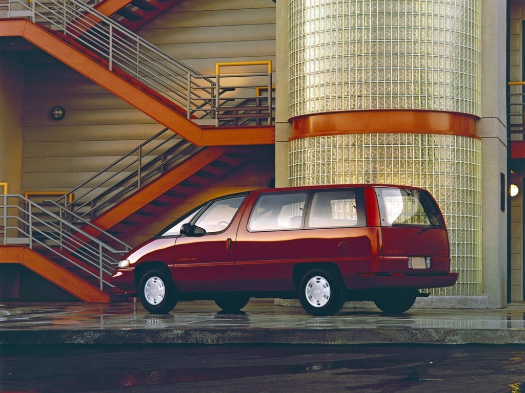 Chevrolet Lumina APV Минивэн