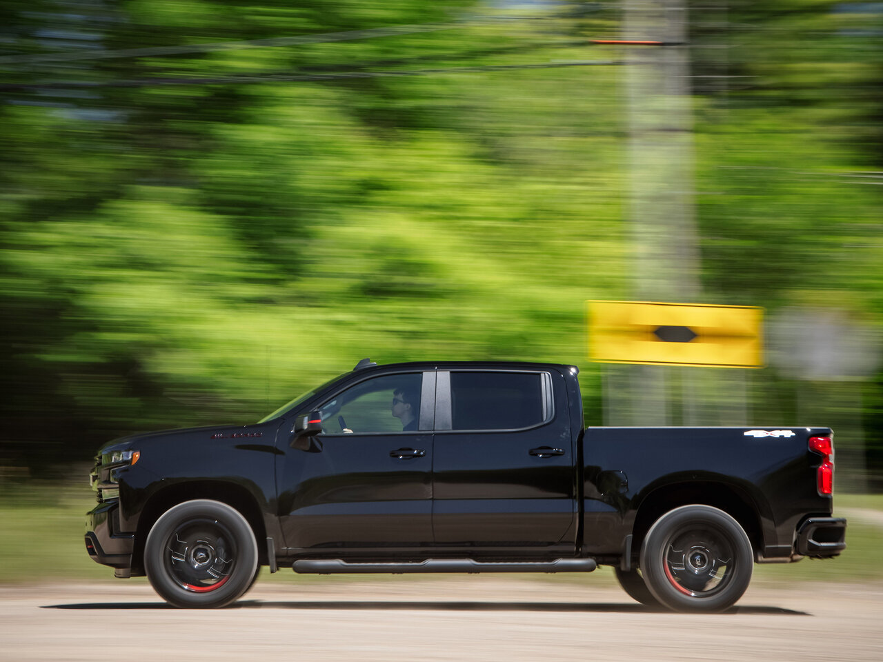 Chevrolet Silverado IV (T1XX)