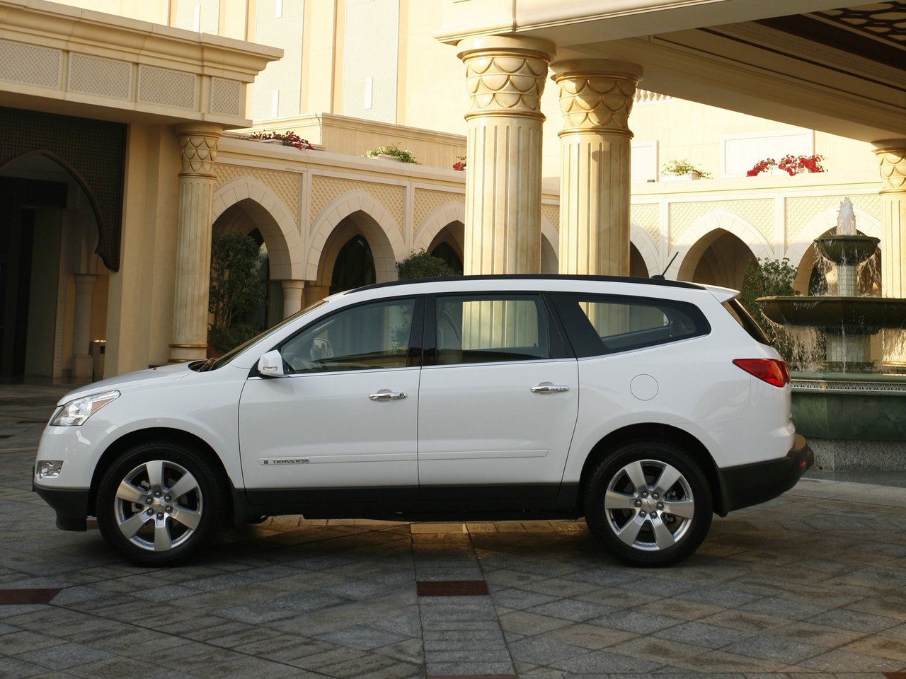 Chevrolet Traverse I