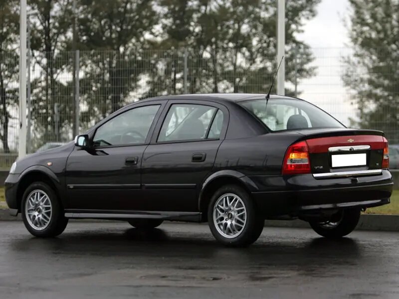 Chevrolet Viva Седан