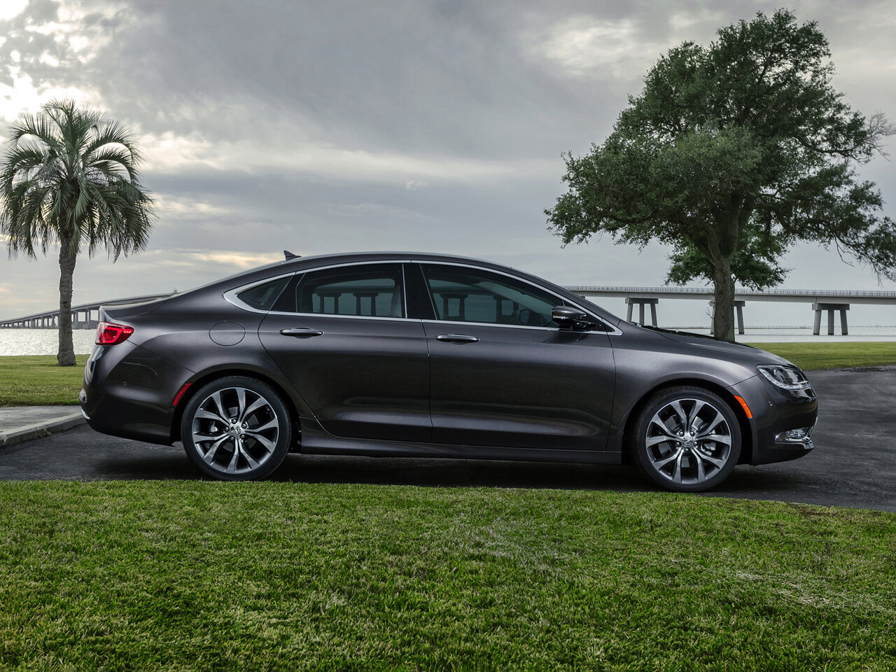 Chrysler 200 II