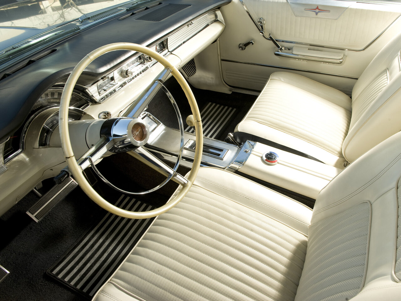 Chrysler 300 Letter Series V (300L)