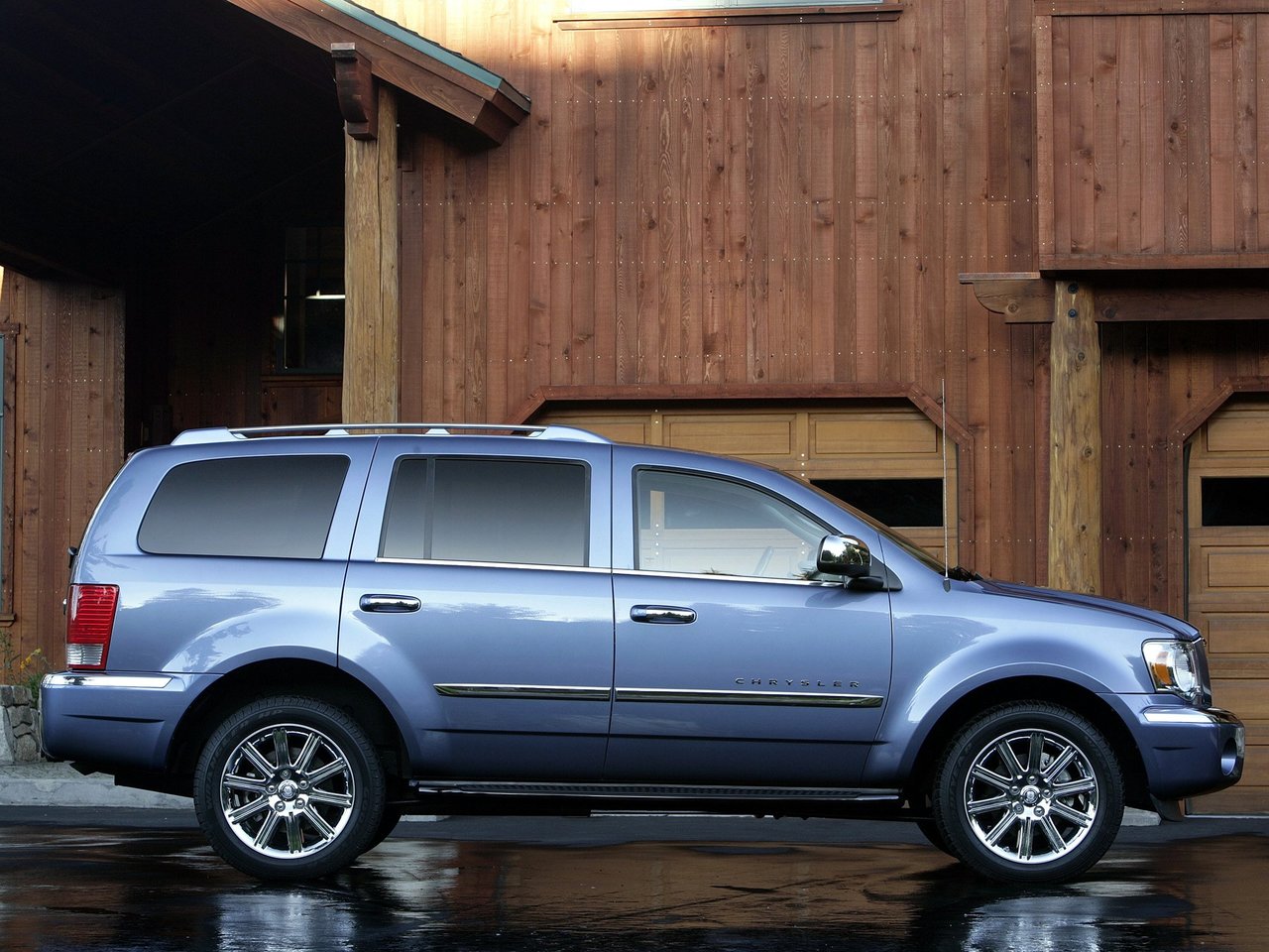 Chrysler Aspen Внедорожник 5 дв.