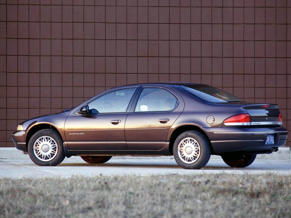 Chrysler Cirrus Седан