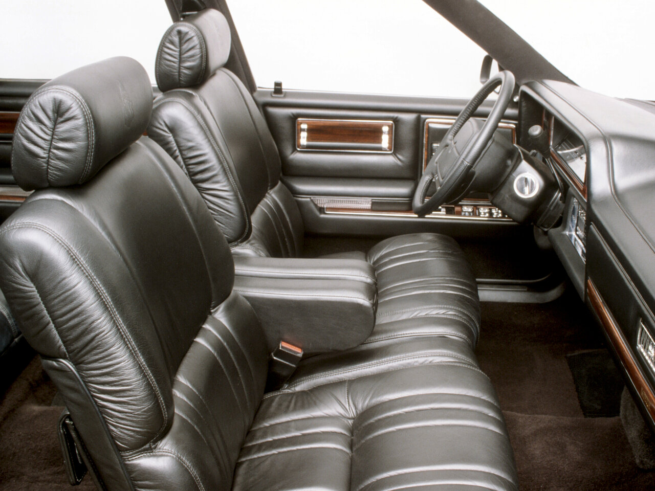 Chrysler Imperial VII