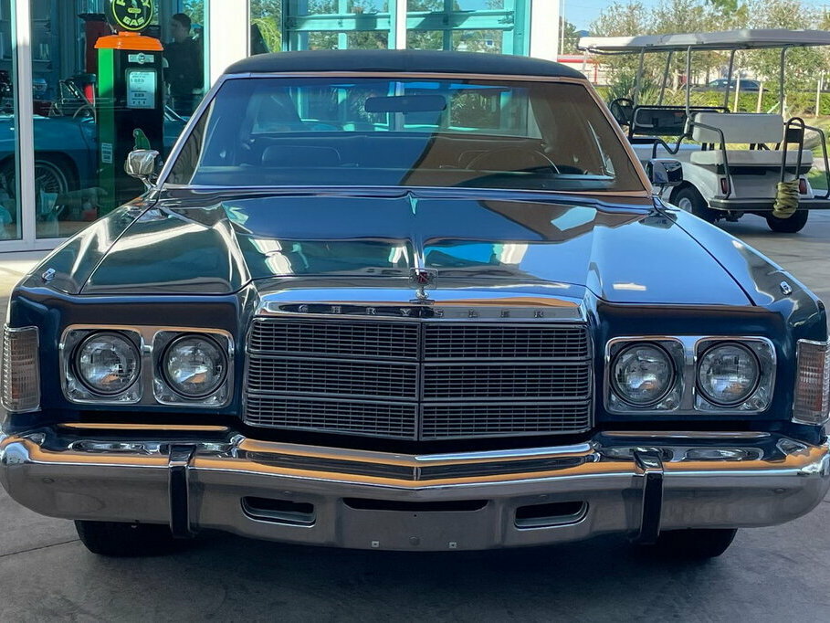Chrysler New Yorker IX