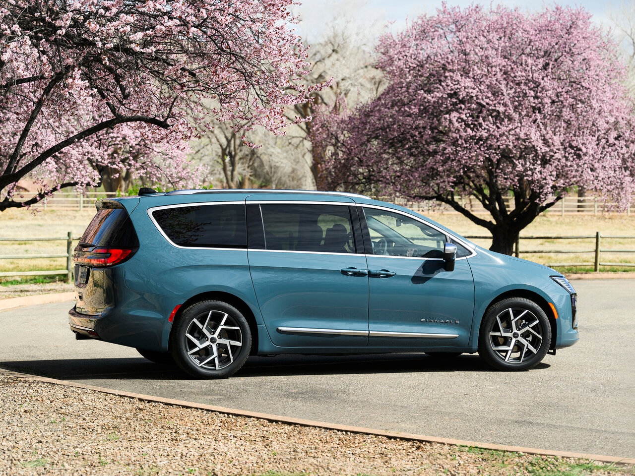 Chrysler Pacifica RU Рестайлинг 2