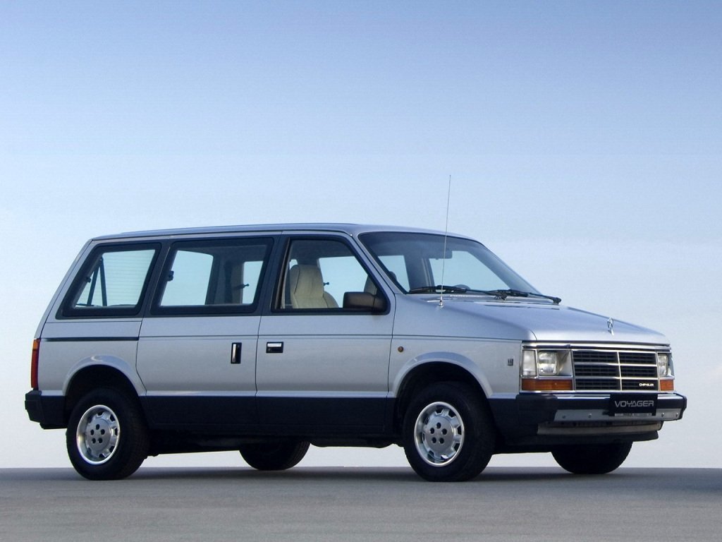 Chrysler Voyager I