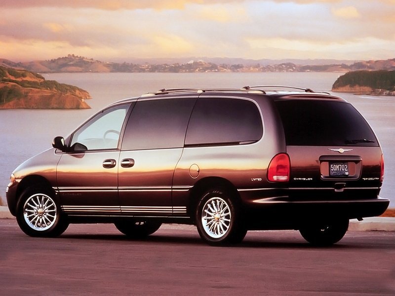 Chrysler Voyager III