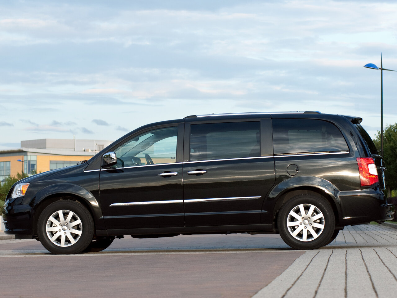 Chrysler Voyager V Рестайлинг