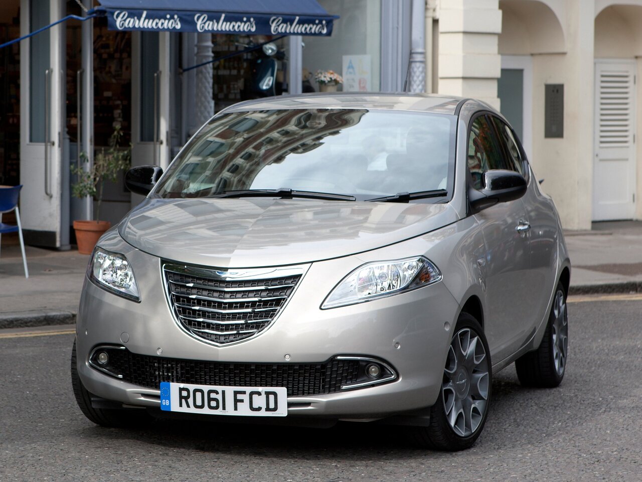 Chrysler Ypsilon Хэтчбек 5 дв.