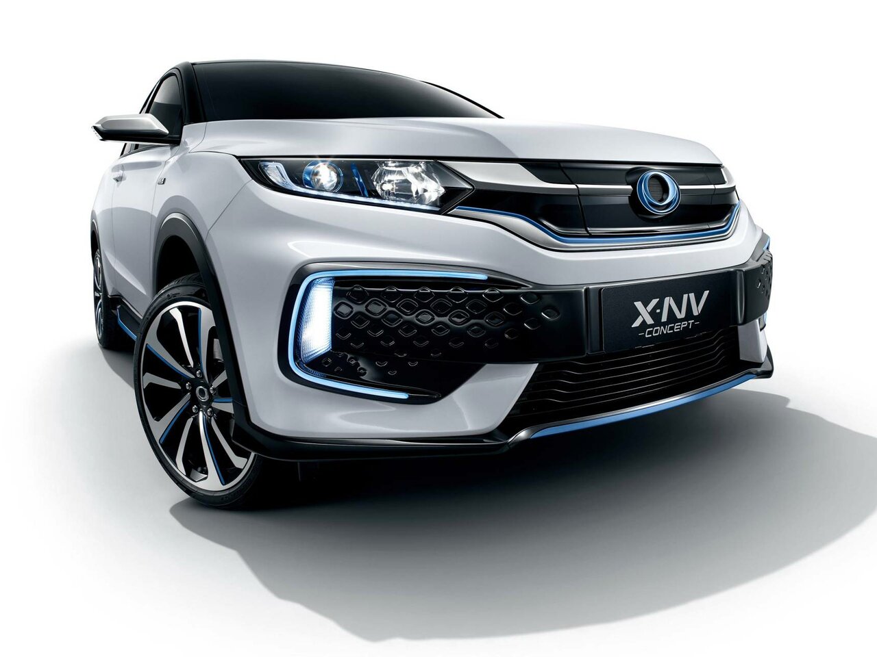 Ciimo (Dongfeng-Honda) X-NV Внедорожник 5 дв.