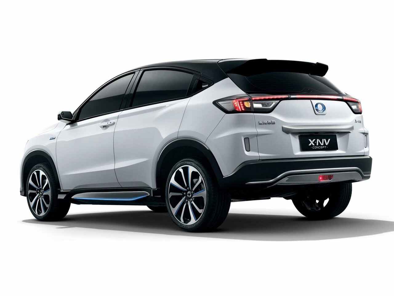 Ciimo (Dongfeng-Honda) X-NV Внедорожник 5 дв.
