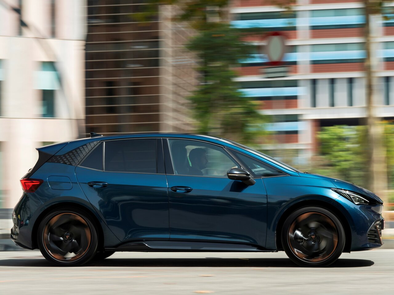 Cupra Born Хэтчбек 5 дв.
