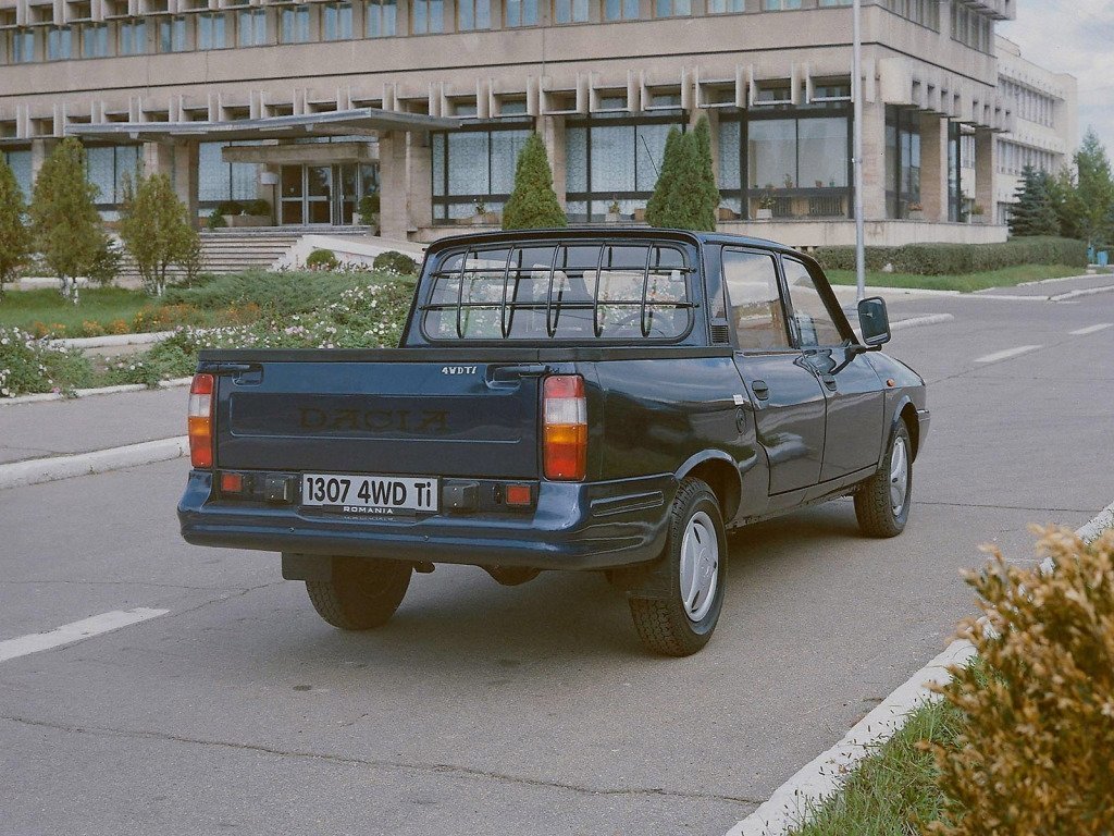 Dacia Pick-Up I