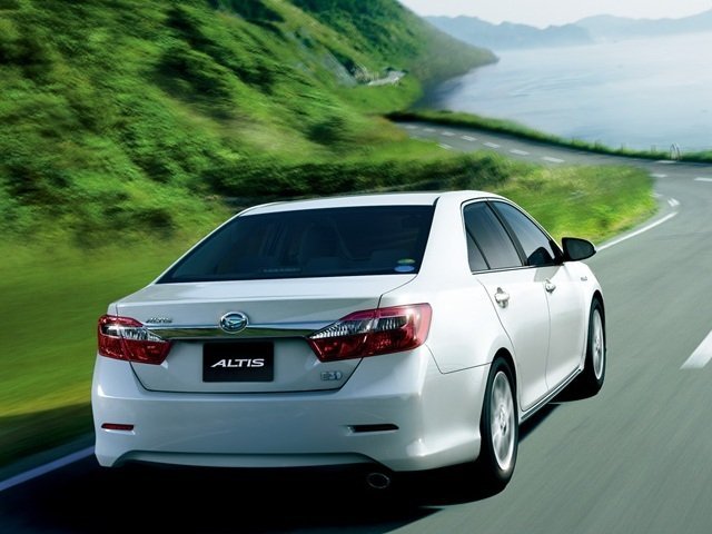 Daihatsu Altis IV (SXV50)