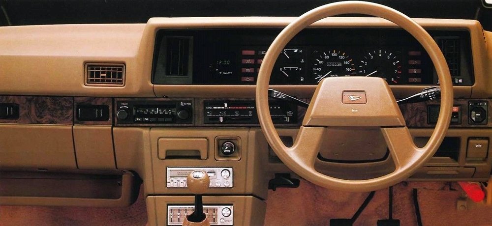 Daihatsu Charmant Седан