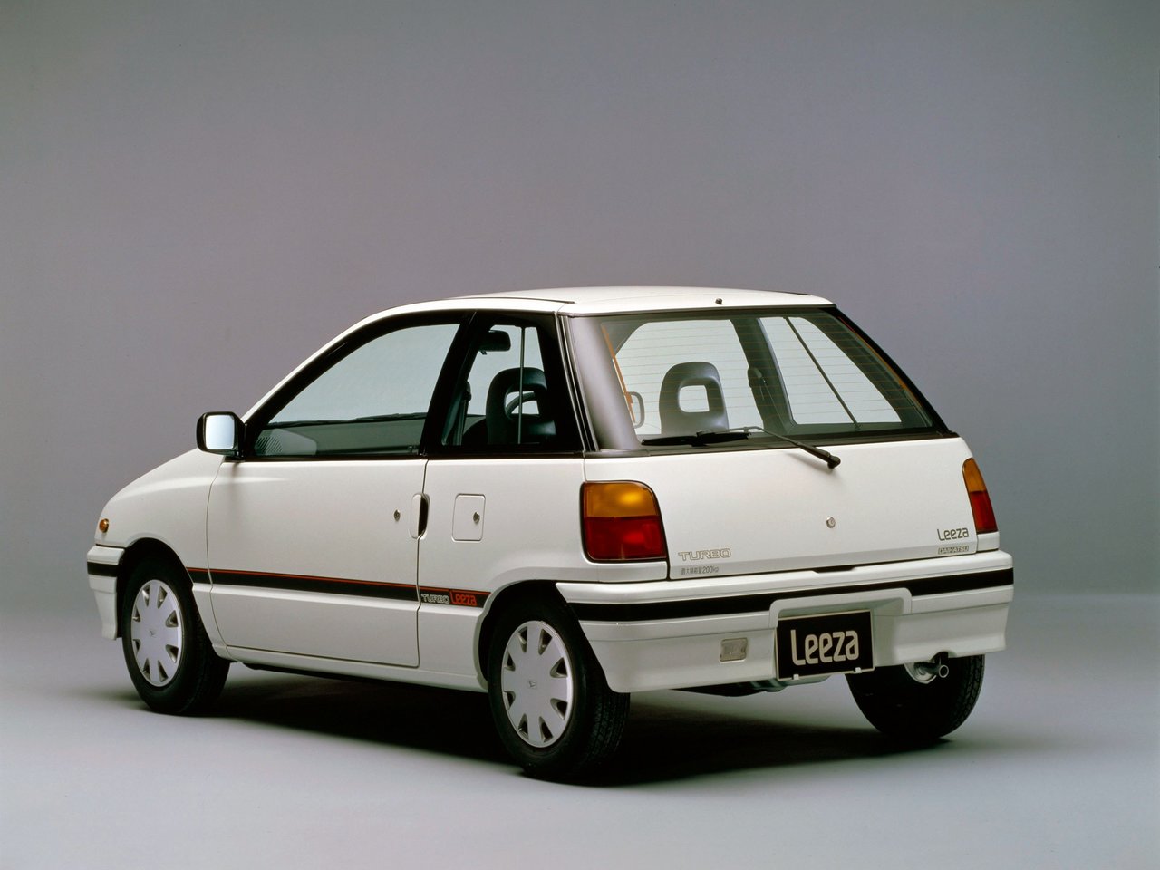 Daihatsu Leeza I