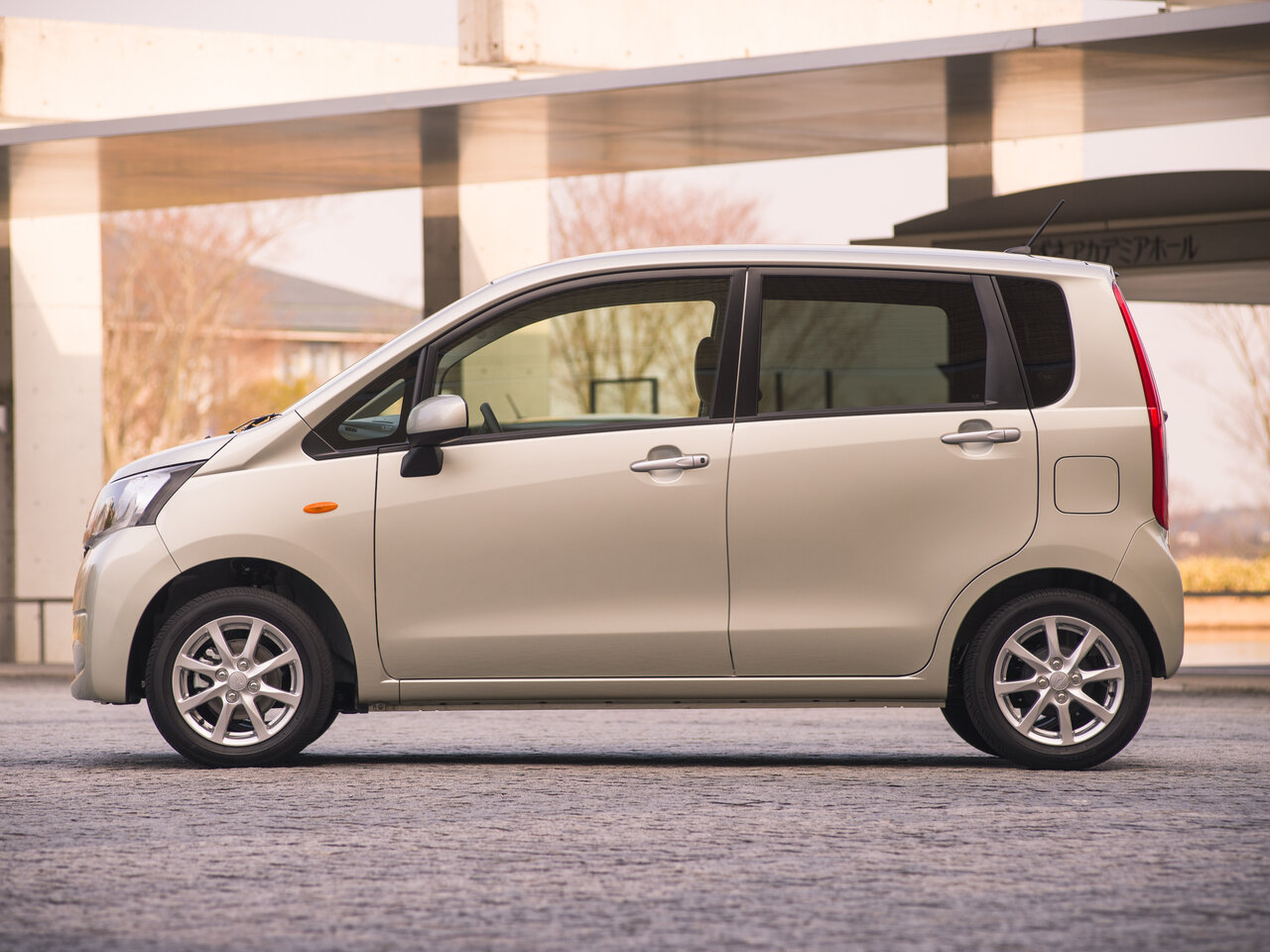 Daihatsu Move V Рестайлинг