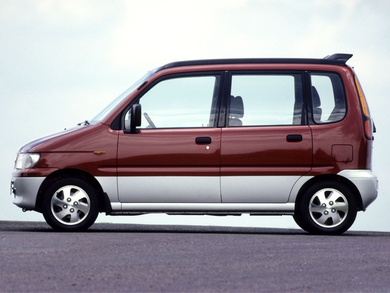 Daihatsu Move II