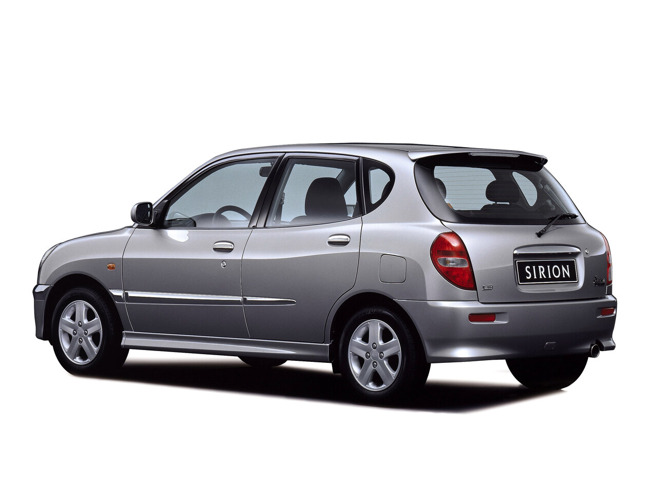 Daihatsu Sirion I (M1)
