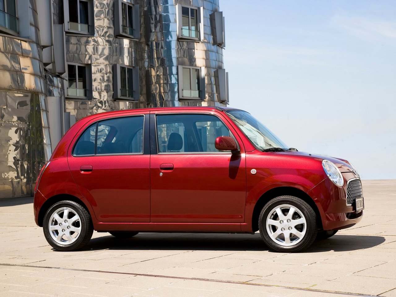Daihatsu Trevis Хэтчбек 5 дв.