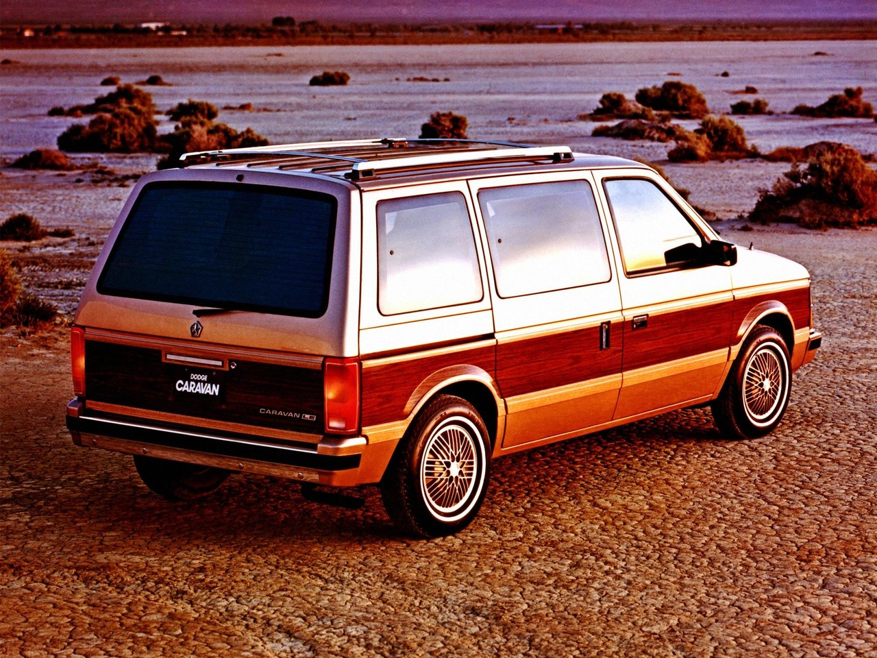 Dodge Caravan I