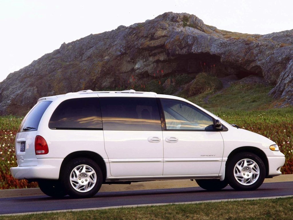 Dodge Caravan III