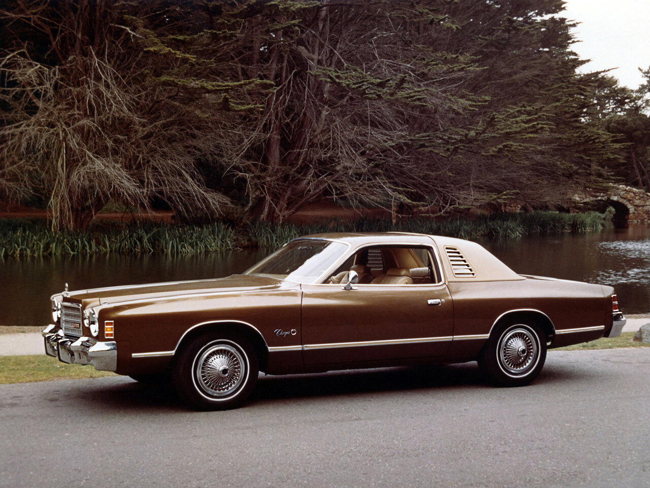 Dodge Charger IV