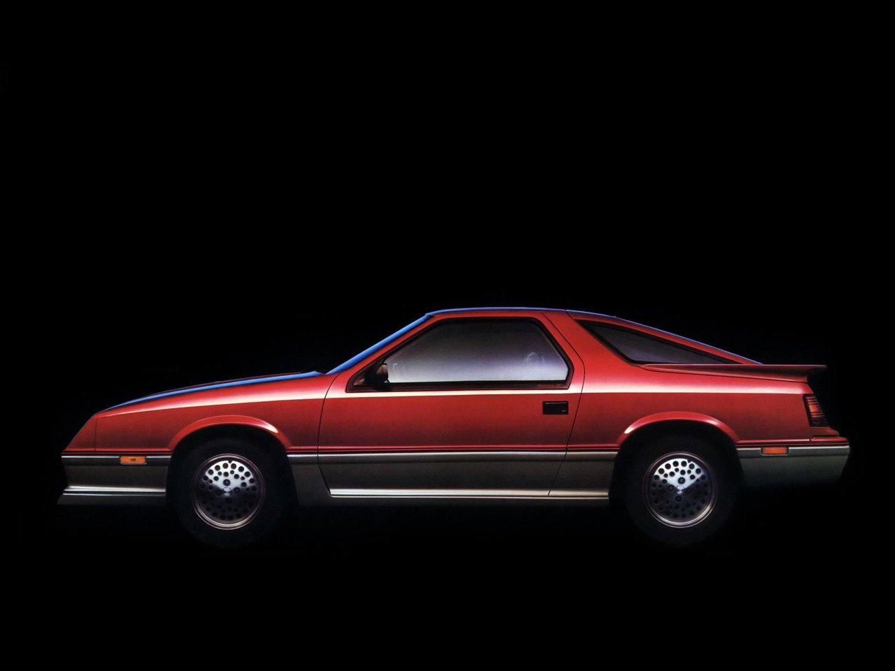 Dodge Daytona Хэтчбек 3 дв.