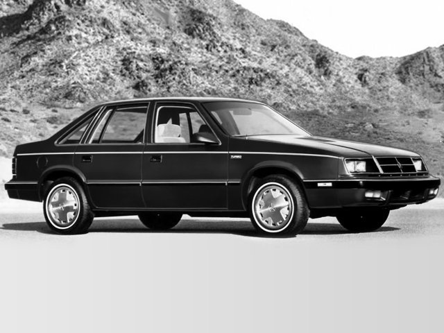 Dodge Lancer Лифтбек