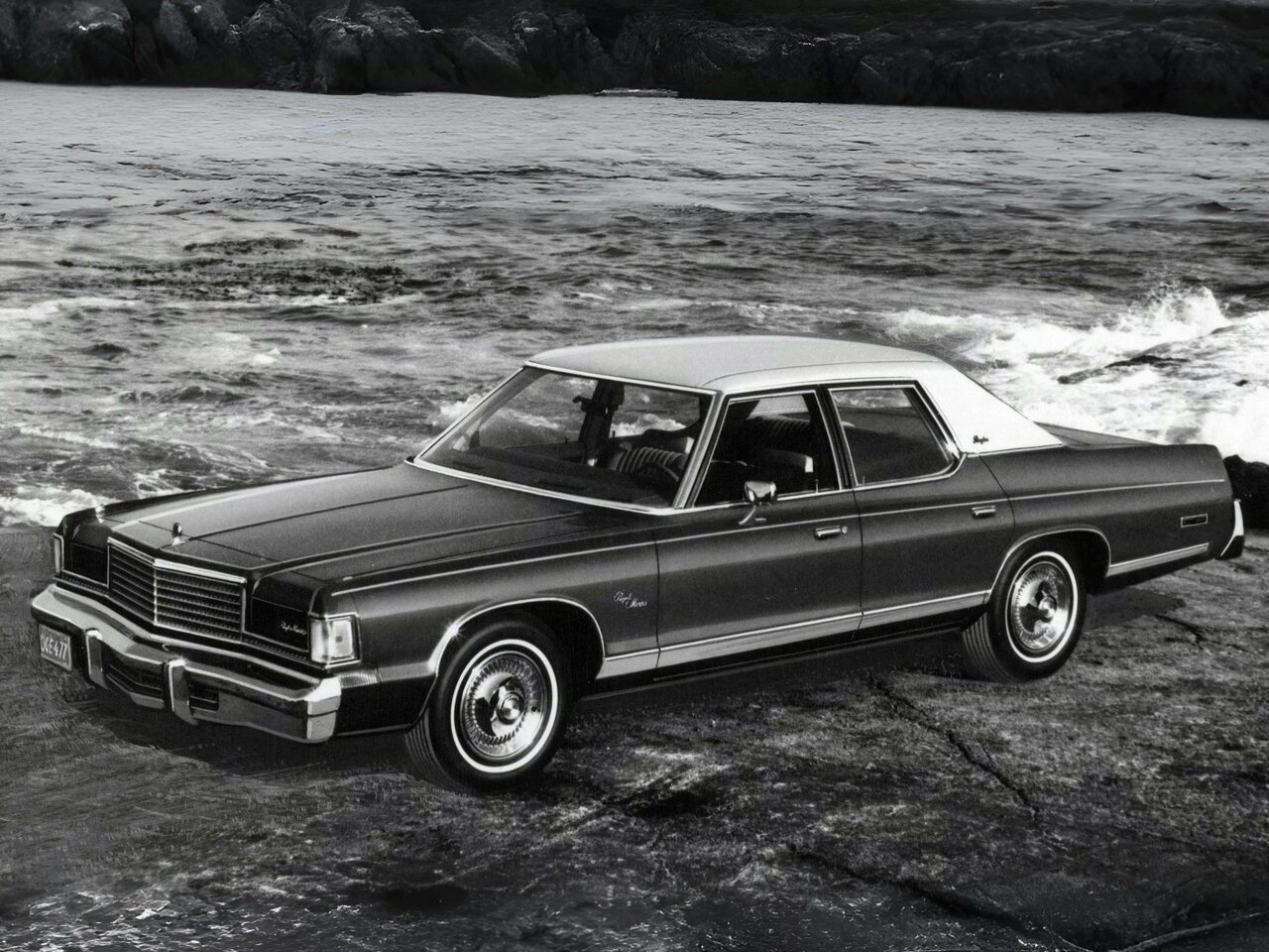 Dodge Monaco IV