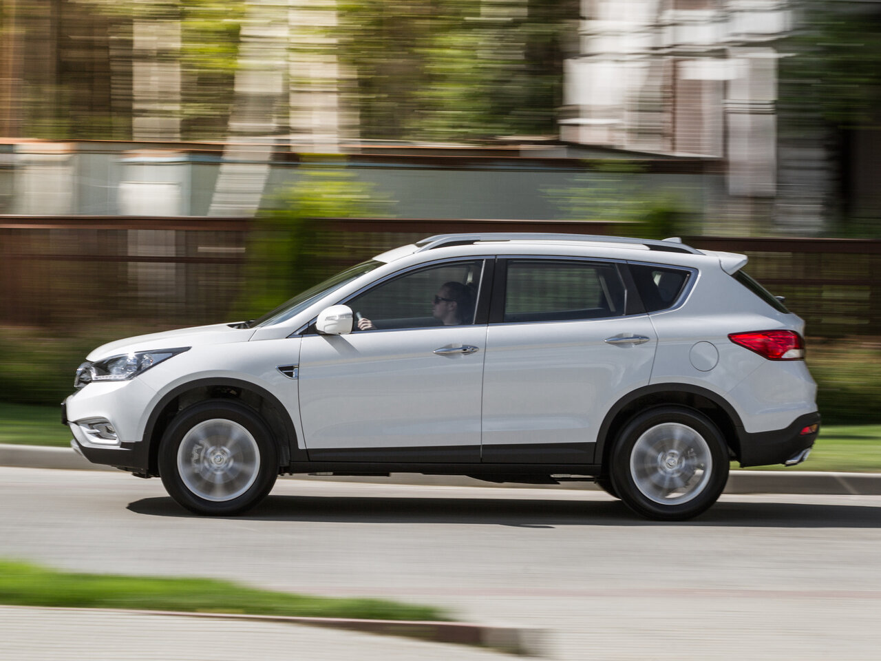Dongfeng AX7 I