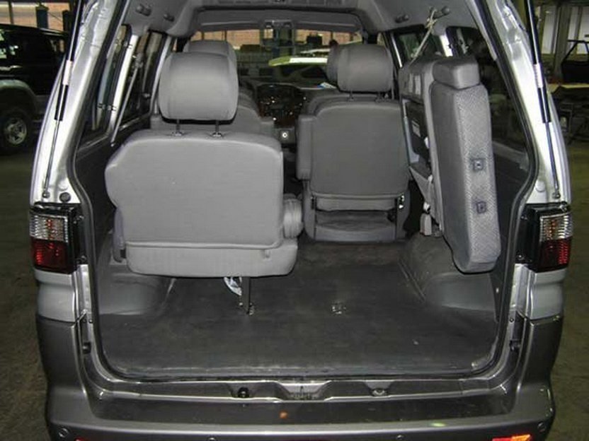 Dongfeng MPV Минивэн