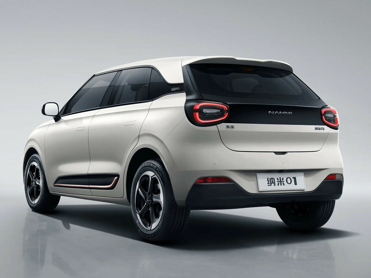 Dongfeng Nammi 01 Хэтчбек 5 дв.