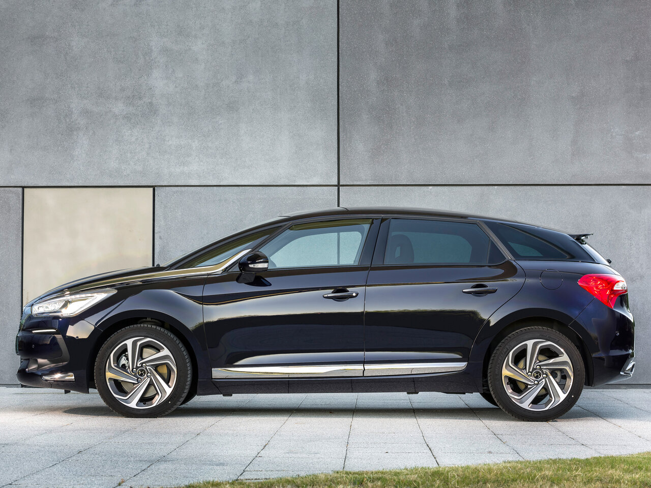 DS 5 Хэтчбек 5 дв.