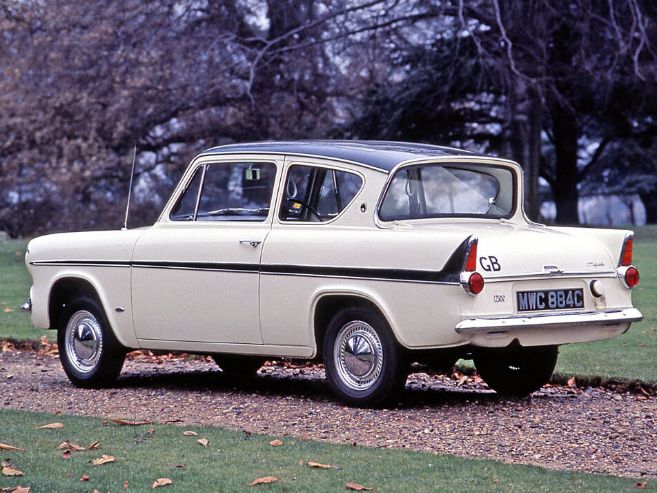 Ford Anglia IV 105E