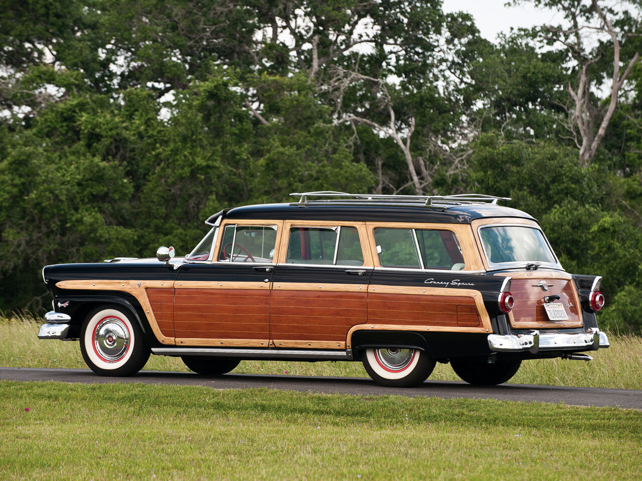 Ford Country Squire III