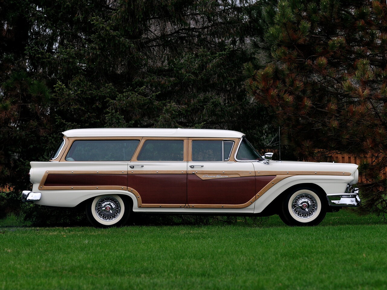 Ford Country Squire IV