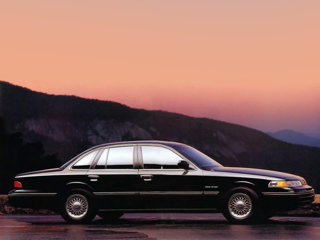 Ford Crown Victoria I