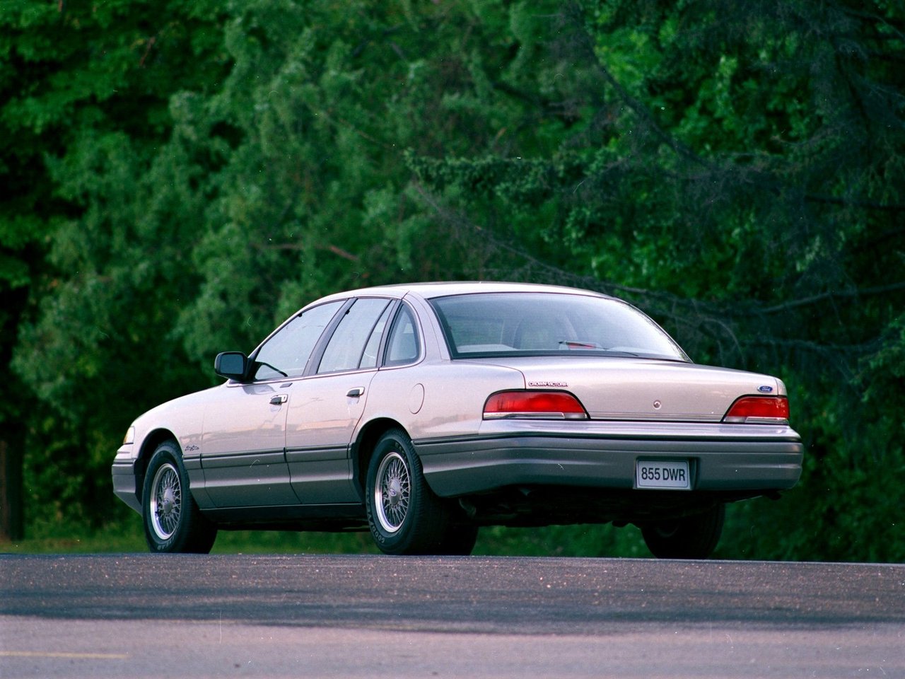 Ford Crown Victoria I