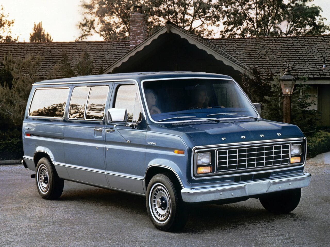 Ford Econoline III