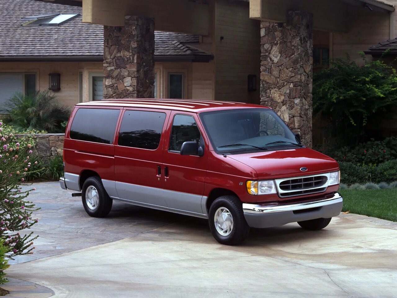 Ford Econoline IV