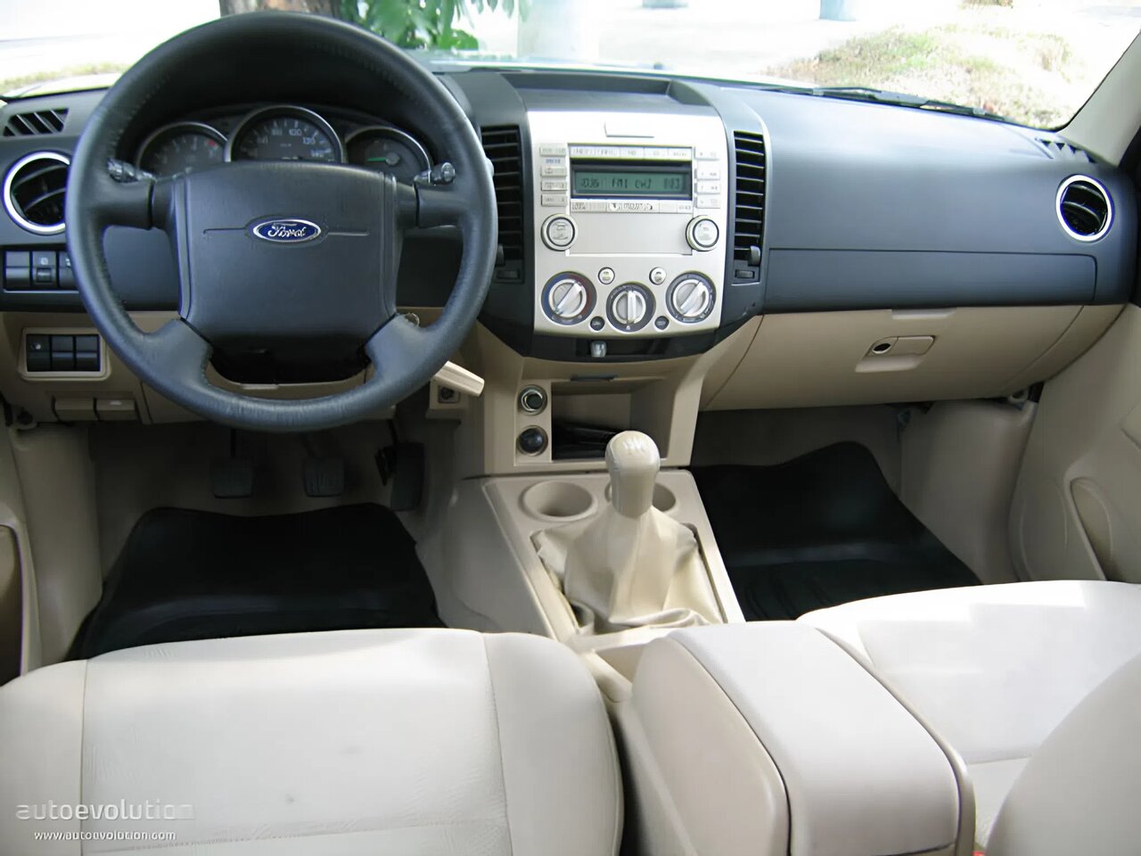 Ford Everest I Рестайлинг