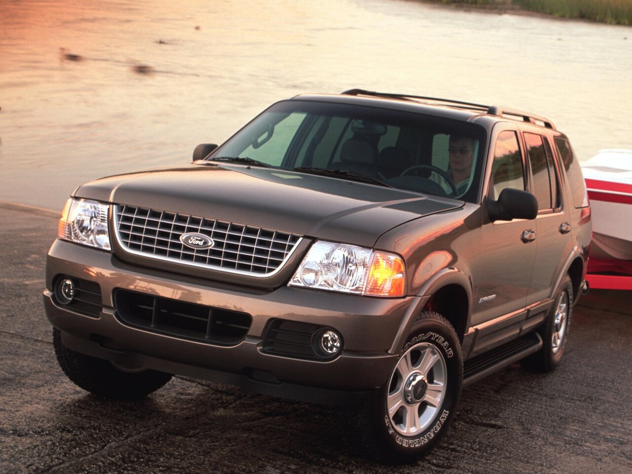 Ford Explorer III