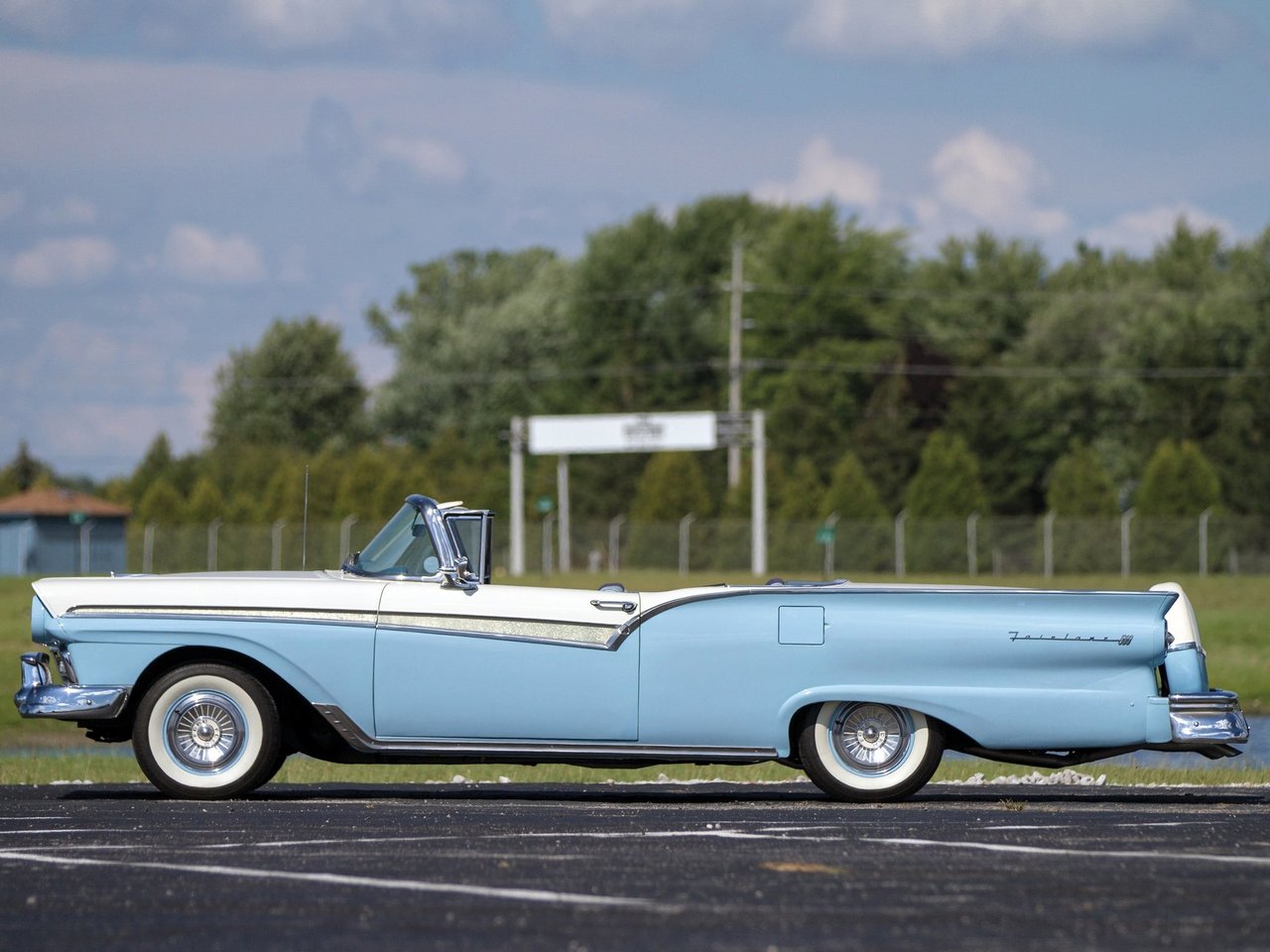 Ford Fairlane II