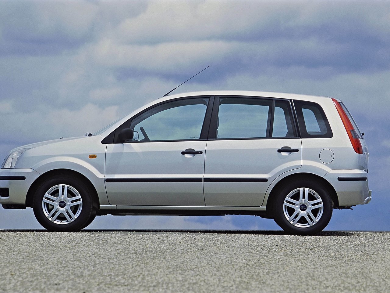 Ford Fusion I
