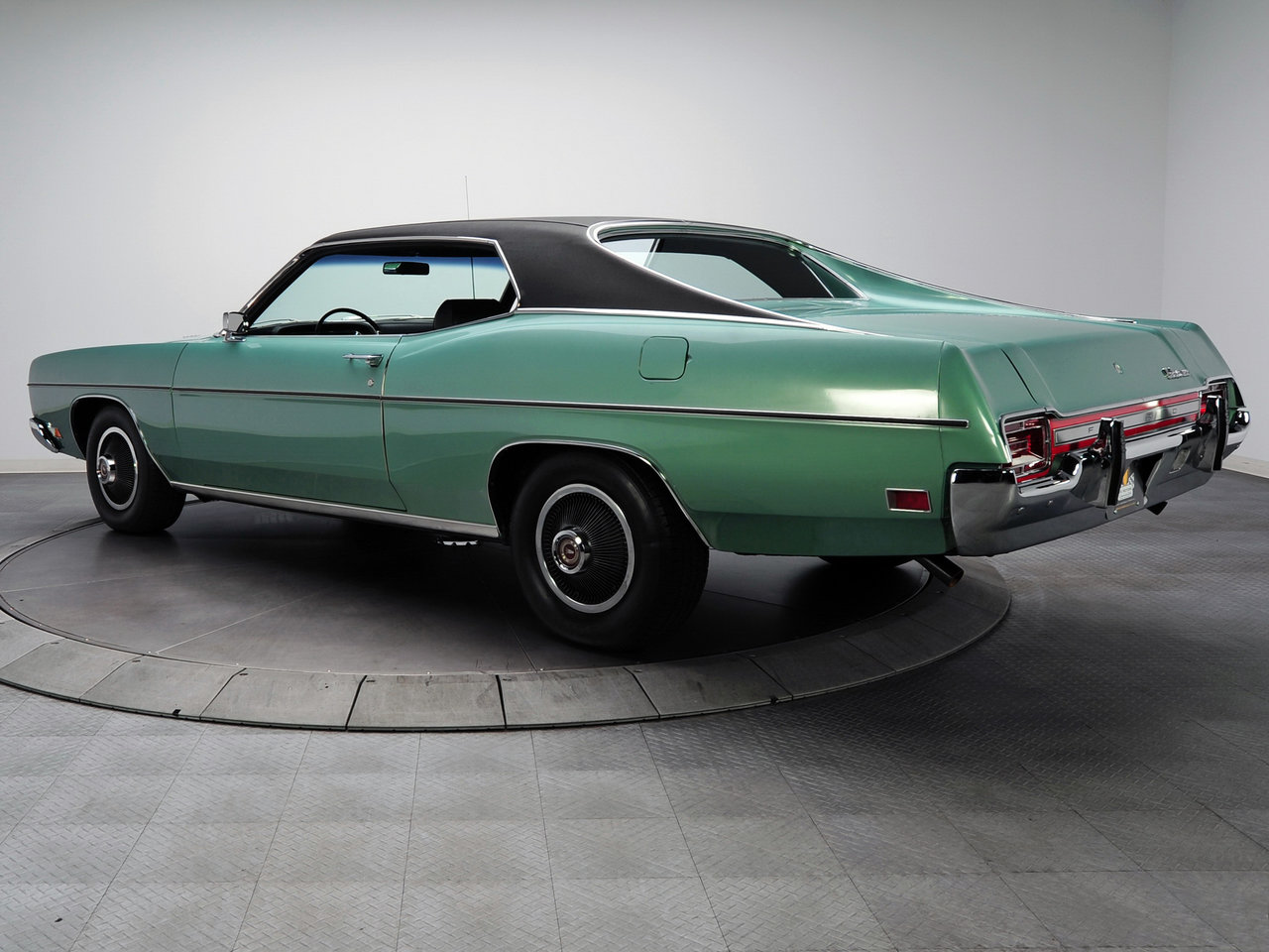 Ford Galaxie IV